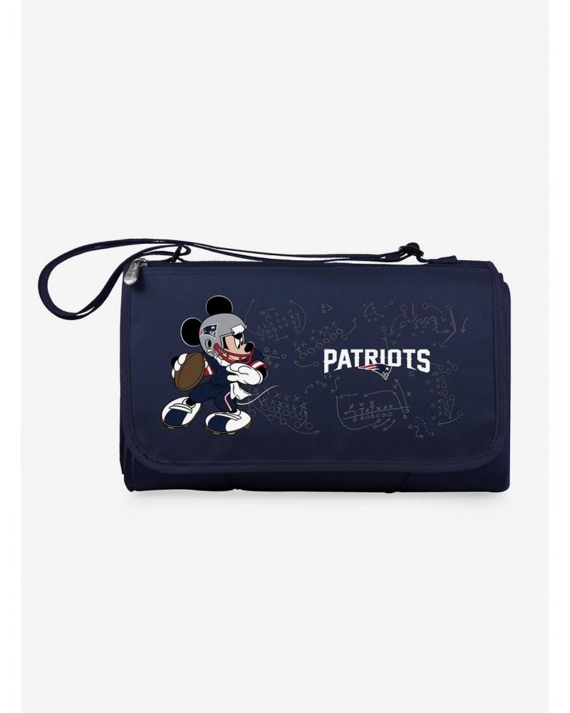 Disney Mickey Mouse NFL NE Patriots Outdoor Picnic Blanket $18.44 Blankets